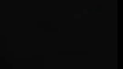 Sesso in cucina con grandi seni. anziane donne scopano