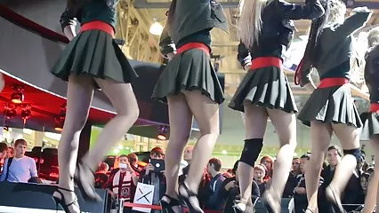 Fidanzato muscoloso scopa la rossa Annie. vecchie troie anziane