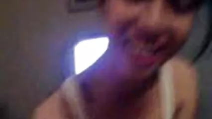 Video porno a porcone anziane figura intera - guarda questo film online su Porn.FLV.