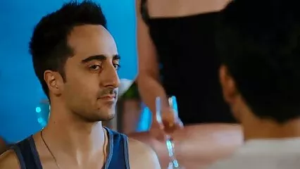 La madre soddisfa il figlio. film porno donne anziane