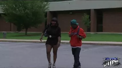 Ellie Rose è venuta dal massaggiatore film porno gratis anziane per un orgasmo.