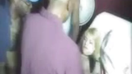 Eseguito xxx donne anziane fisting vaginale indolore.