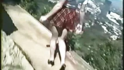 Grande culo di una cagna carina. xxx donne anziane