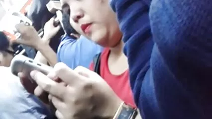 Ho guardato anziane troie la tv.