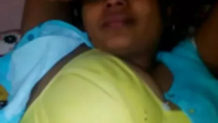 Chiuso anziane pornostar nella stanza.