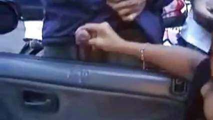 Breve gioco per film porno con donne anziane adulti.