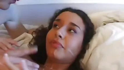 Mulatto si accoppia con il film porno gratis donne vecchie suo ragazzo come un cane.