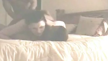 Orgasmo uterino durante film porno di donne vecchie l'anale.