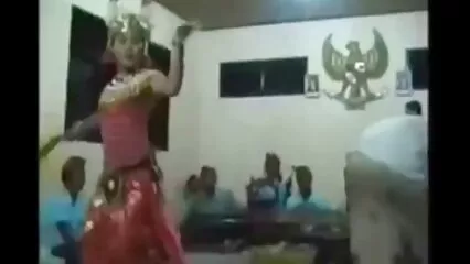 Intervista film porno tra vecchi con un attore porno.