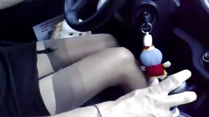 Katy Jane film porno di donne anziane ha scelto le manette per il sesso.